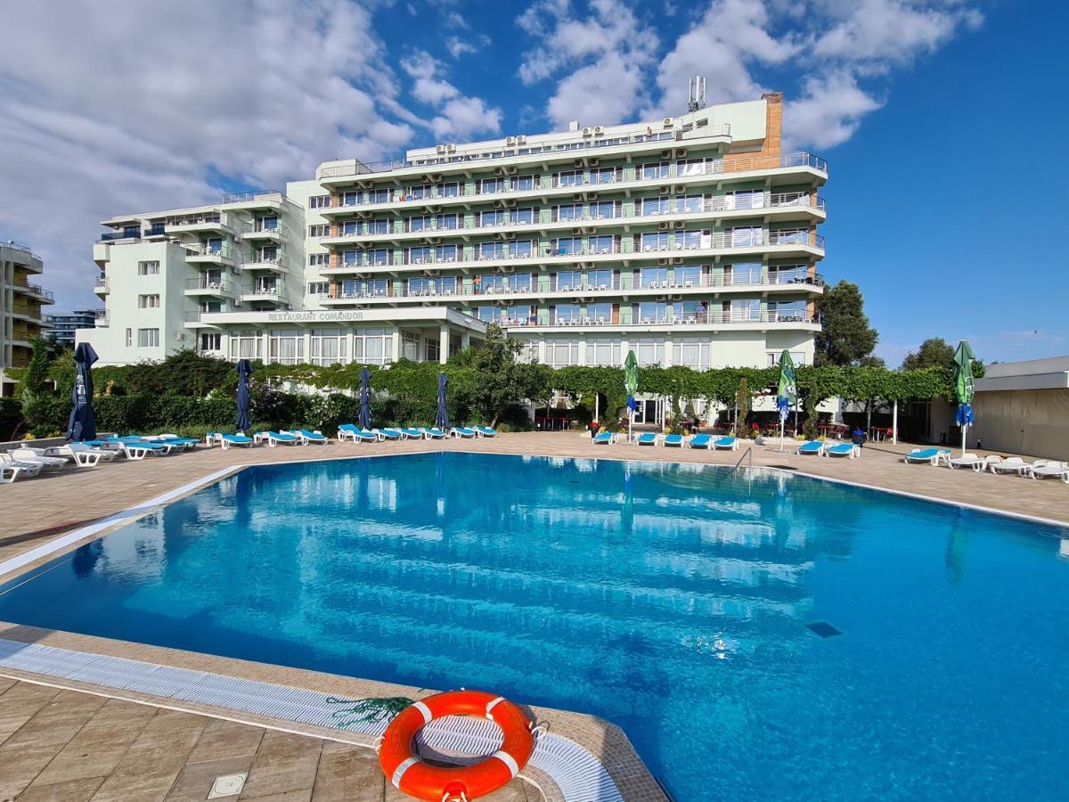 Hotel Comandor Mamaia Bagian luar foto
