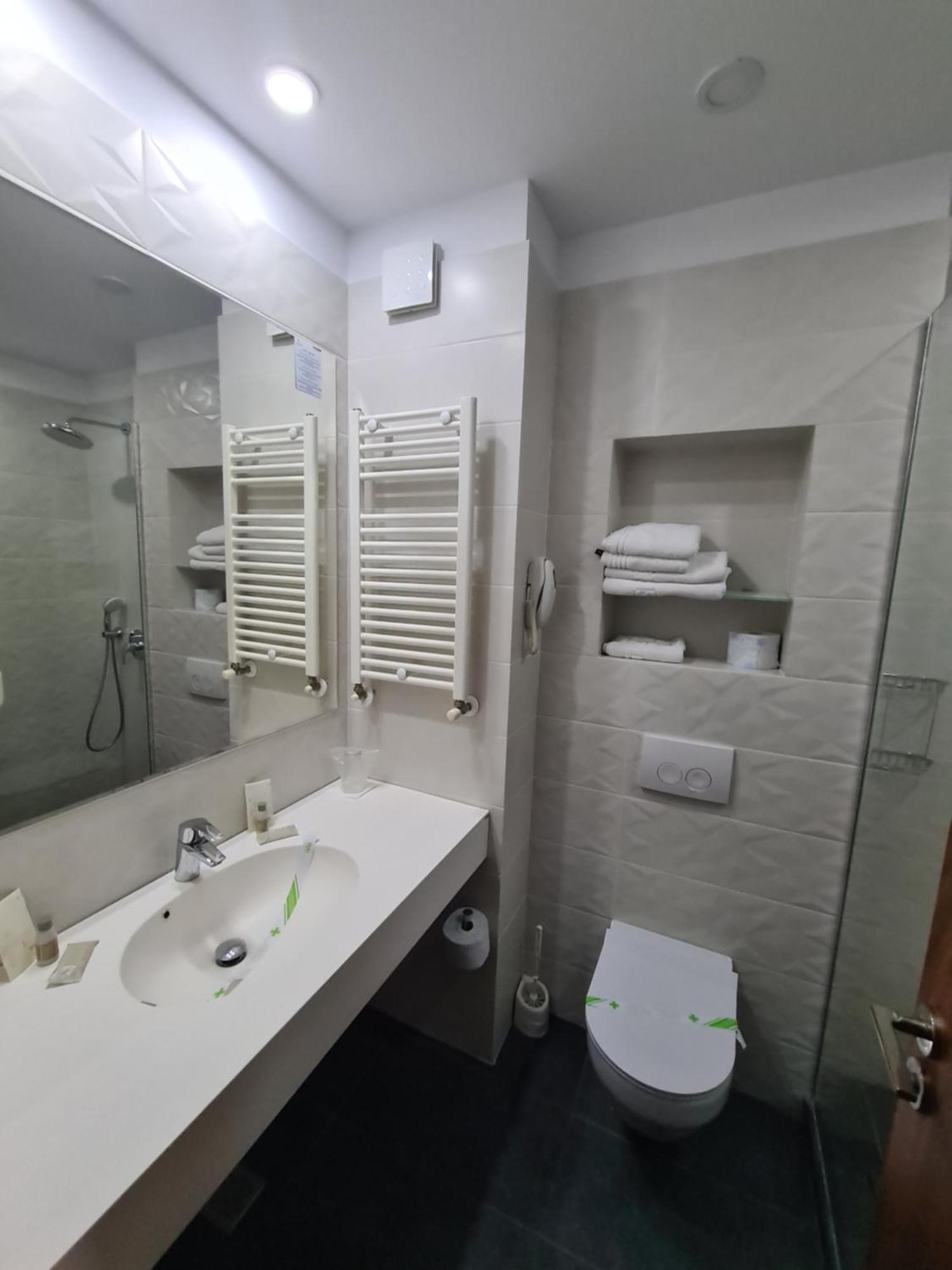 Hotel Comandor Mamaia Bagian luar foto