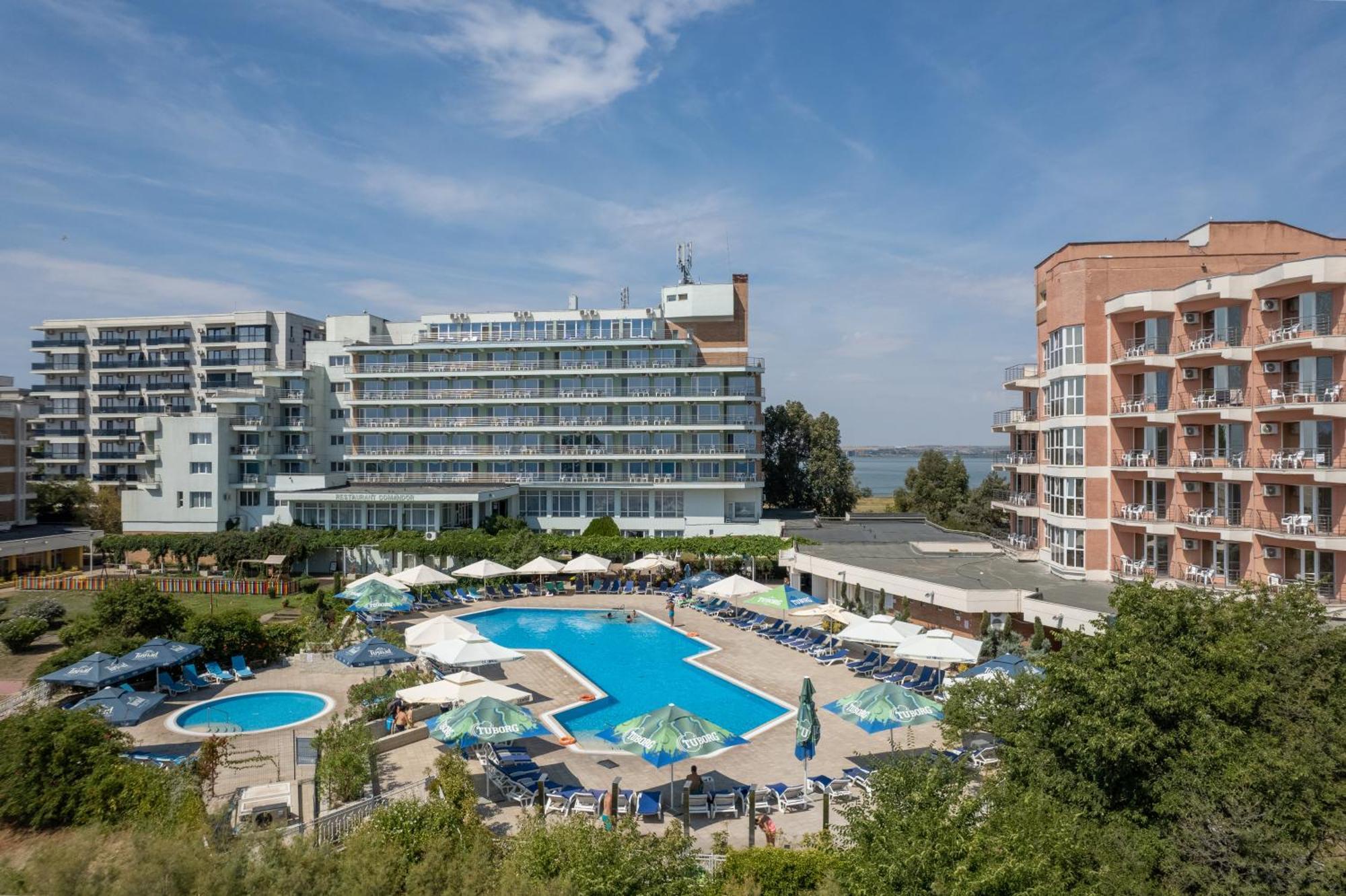 Hotel Comandor Mamaia Bagian luar foto