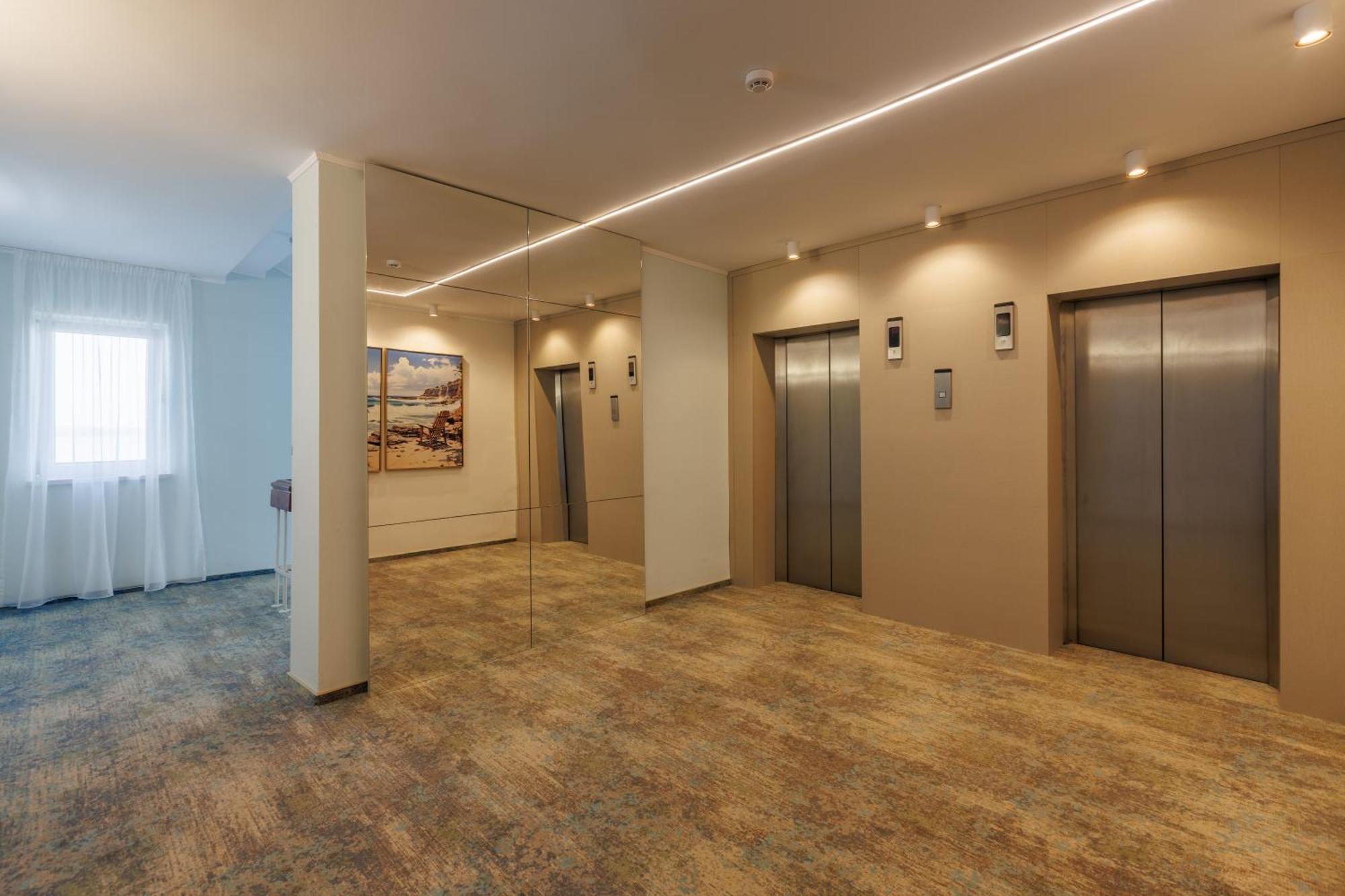 Hotel Comandor Mamaia Bagian luar foto
