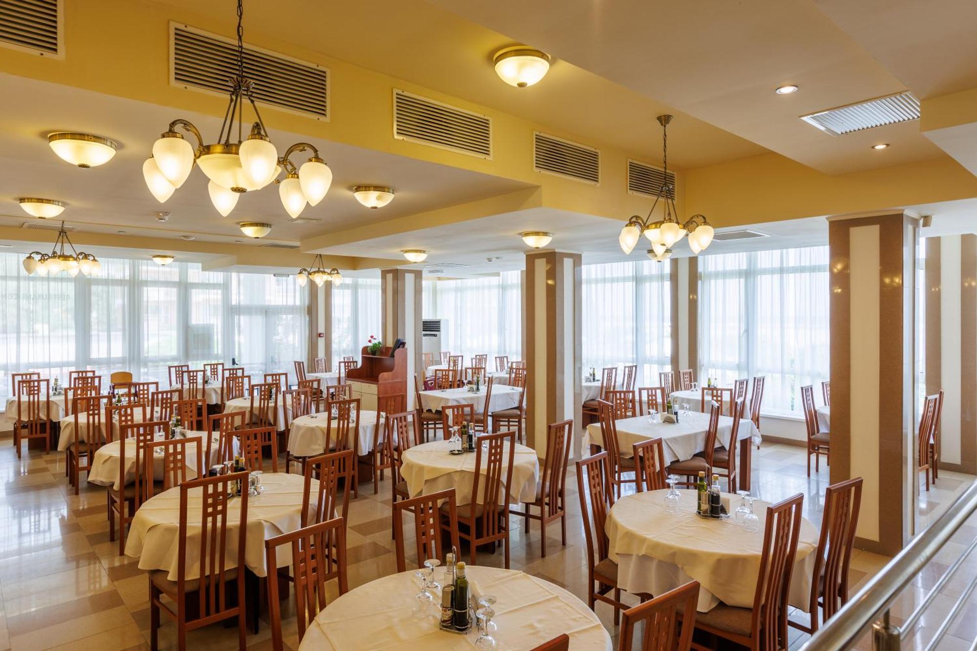 Hotel Comandor Mamaia Bagian luar foto